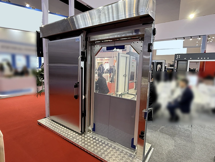 Porta deslizante para câmaras frigoríficas
